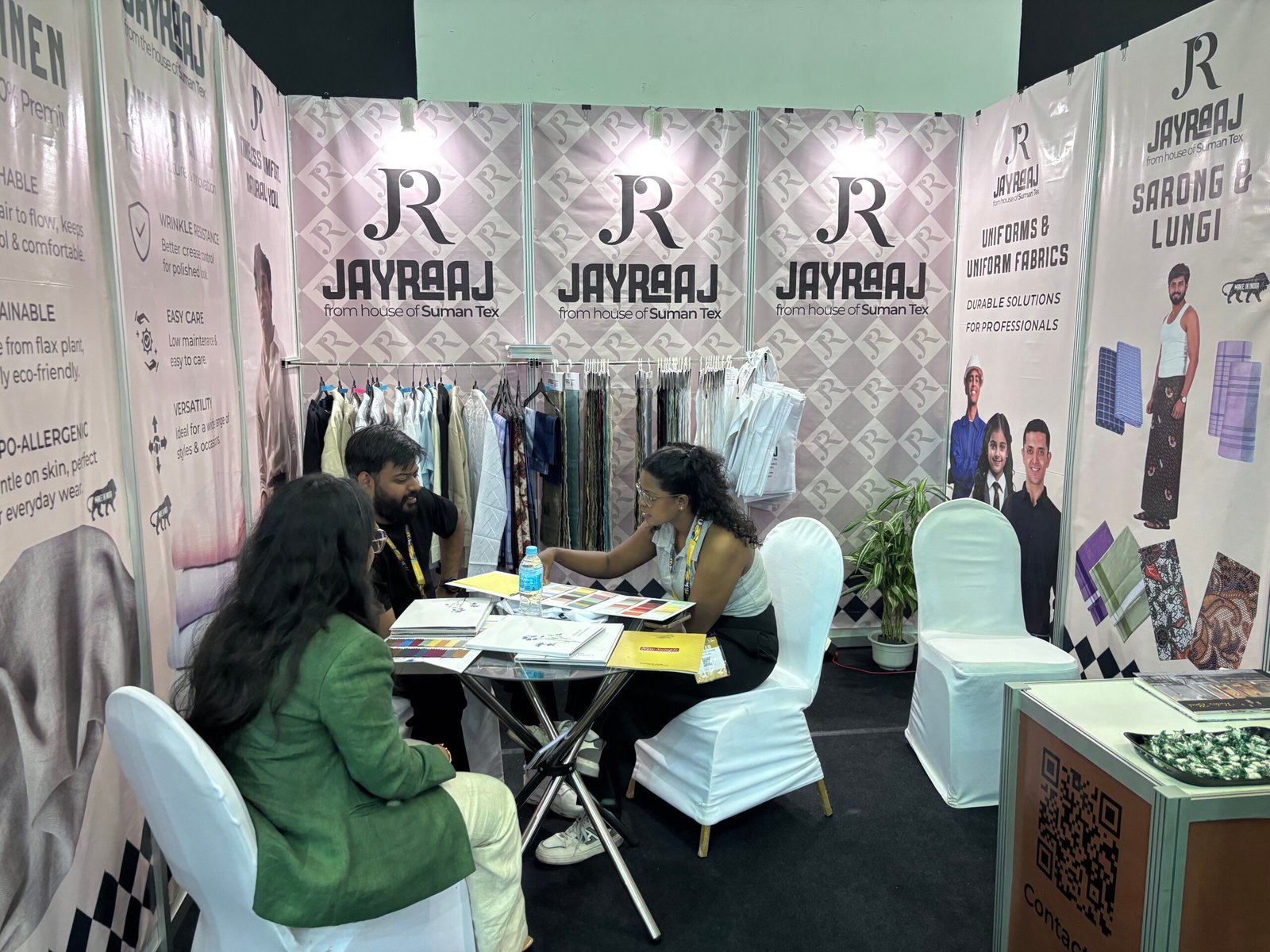 SUMAN TEX team and visitors at INTEX Sri Lanka 2026